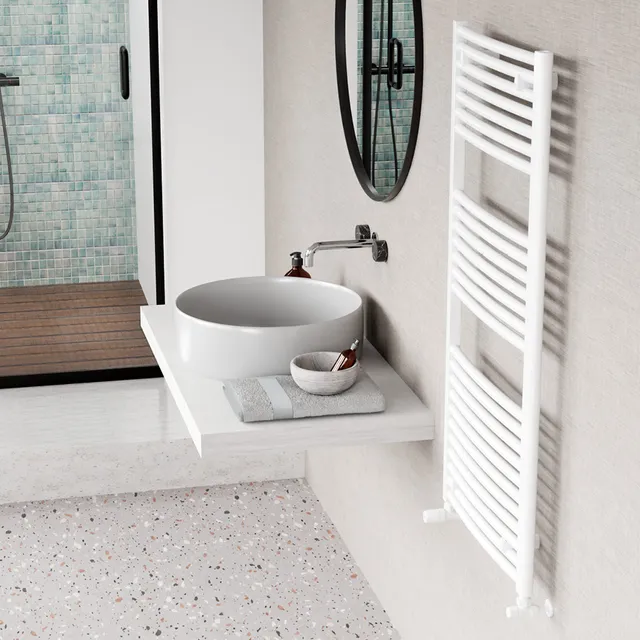cordivari-lisa-25-curved-white-scaldasalviette-curvo-bianco image 1